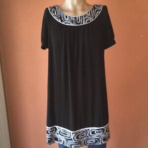 Guilia Dress Size 10 Black Long Sleeveless With White Detailed Collar